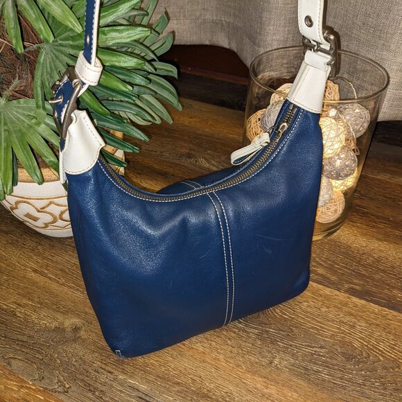 Coach Legacy Demi Hobo Soho Crossbody Bag - Picture 3 of 13